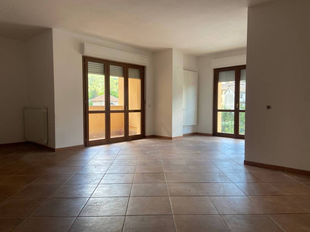 Appartamento a Gualdo tadino in Via Santa Margherita - Foto 5