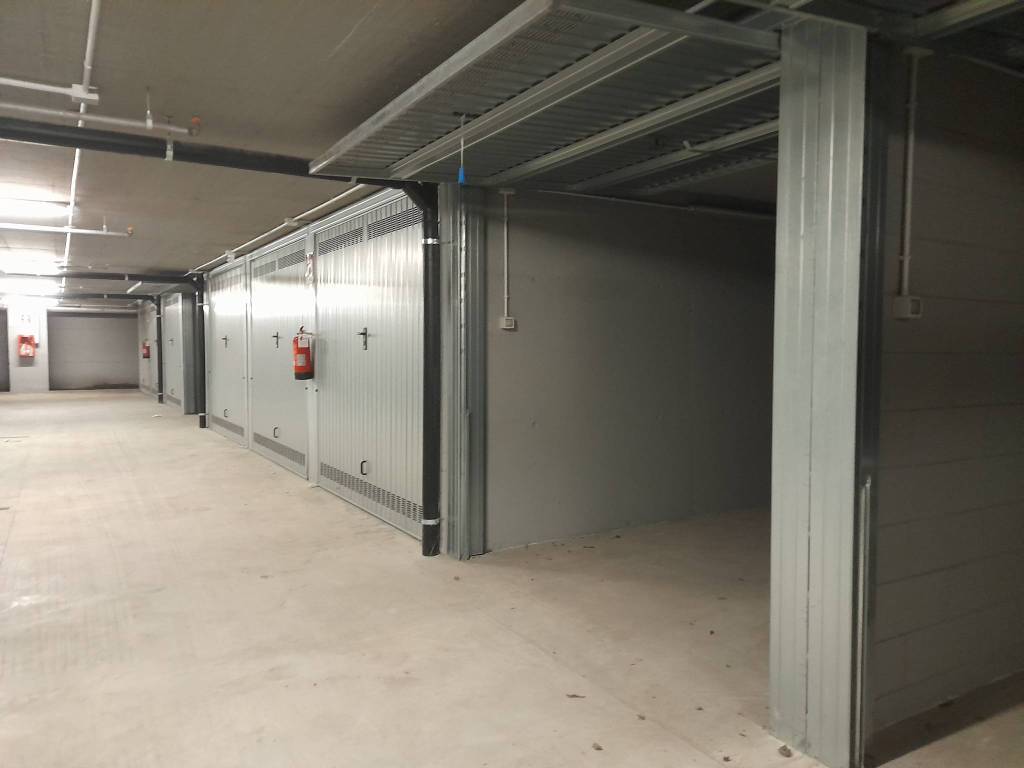 Box / garage a Milano in Piazza Santa Maria del Suffragio, 3 - Foto 2