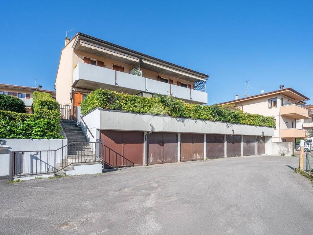 Appartamento a Bardolino in Via salberecchi, 2 - Foto 4