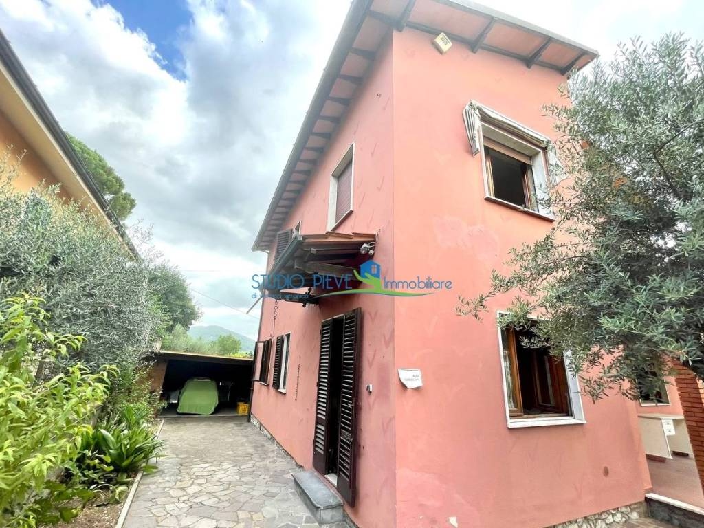 Villa a Pieve a nievole in Via Bruno Buozzi - Foto 2