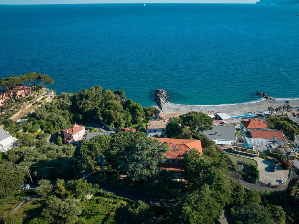 Villa a Albisola superiore in Via alla Torre - Foto 5