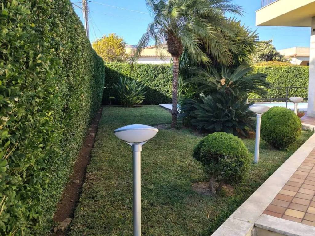 Villa a Avola in Via Giuseppe Motta - Foto 2