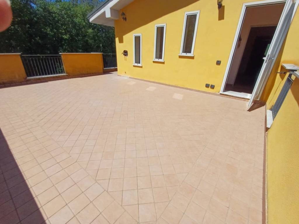 Casa indipendente a Arce in VIA CAMPOSTEFANO, 73 - Foto 2