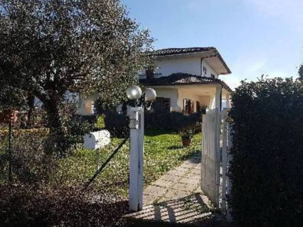 Villa a Sermoneta in Via Lunetto - Foto 4