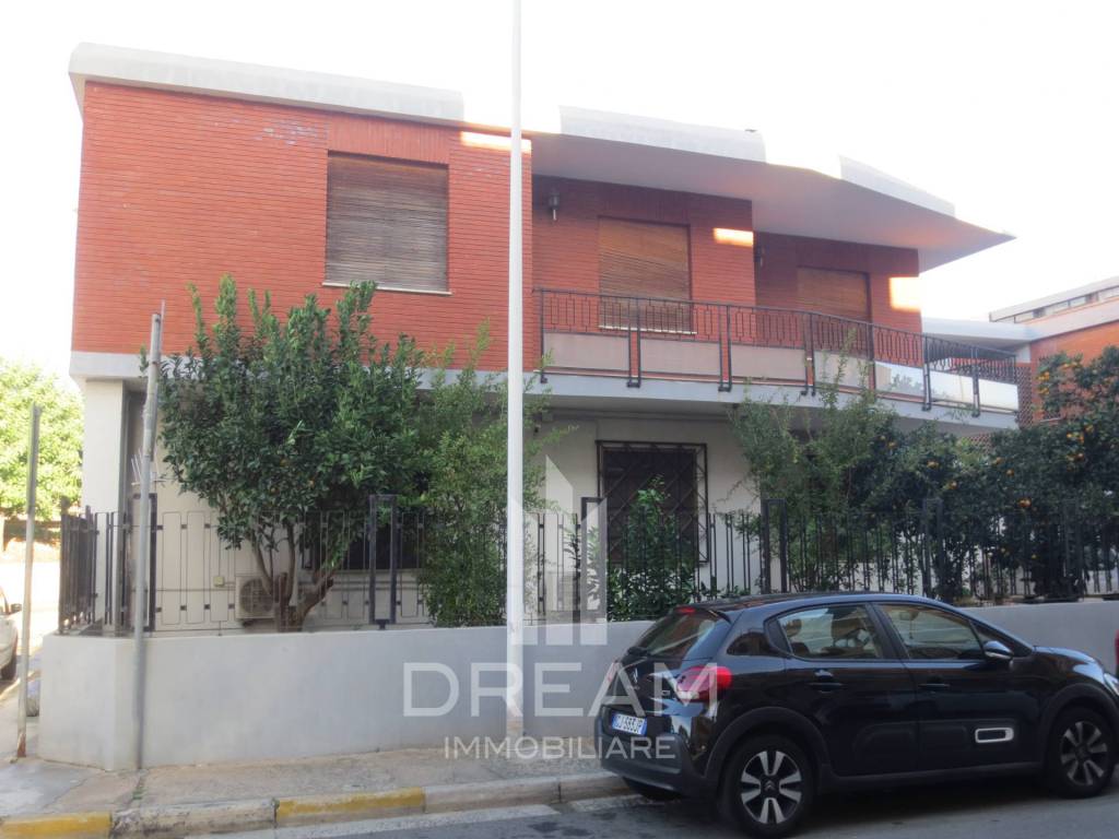 Casa indipendente a Quartu sant'elena in via Giotto, 40 - Foto 2