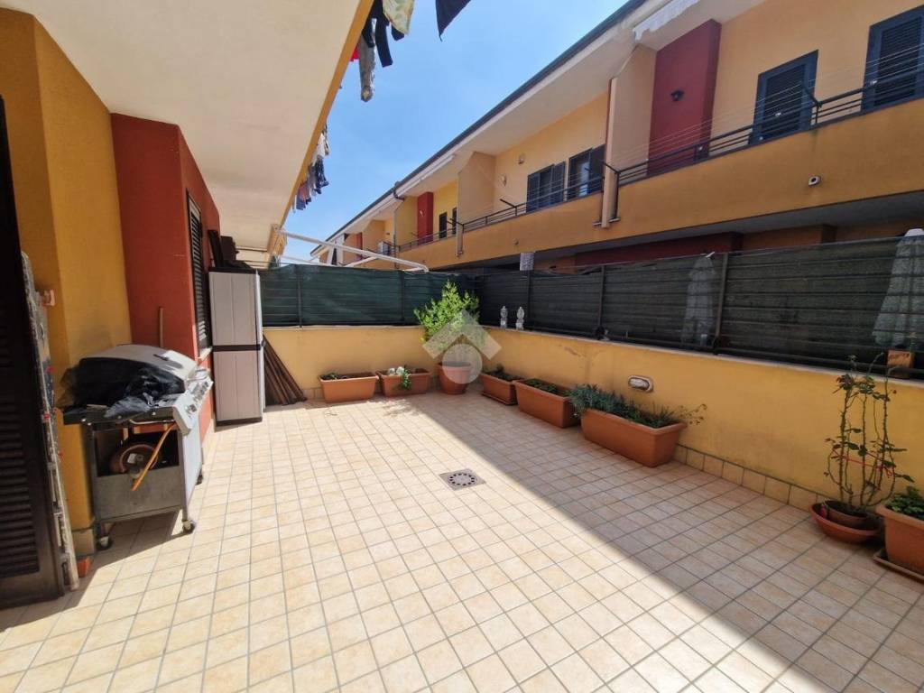 Villetta a schiera a Acerra in villa a schiera via pezzalunga, 99 - Foto 1