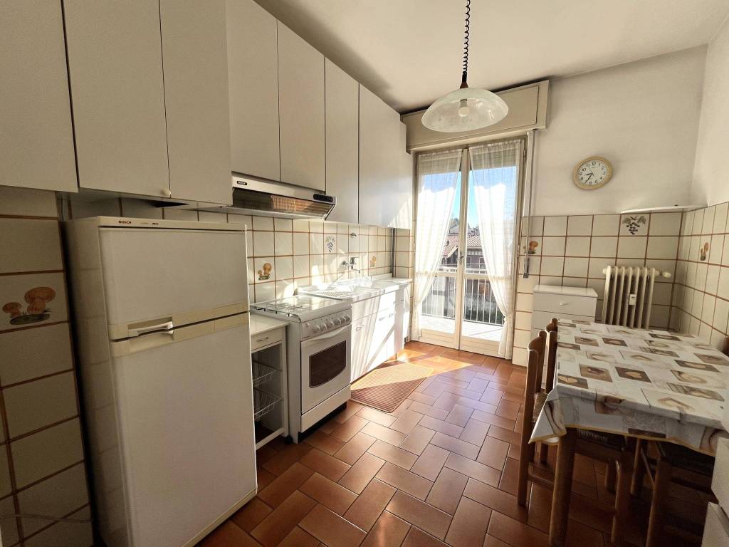 Appartamento a Gorla minore in Via San Giovanni Bosco, 41 - Foto 5
