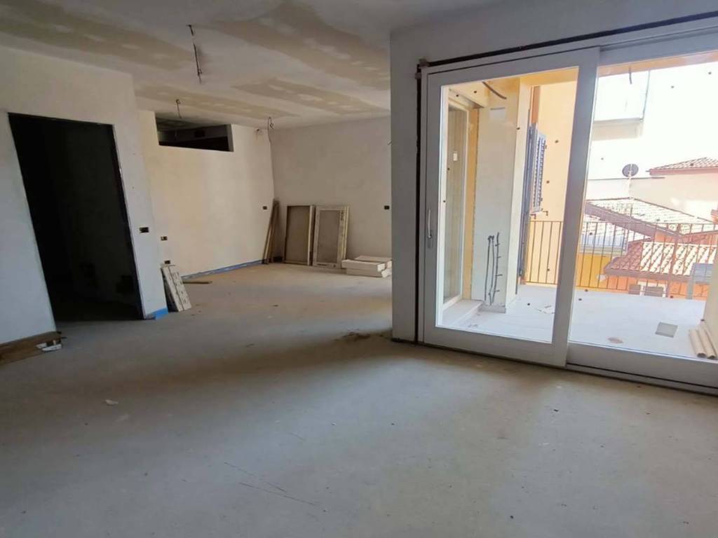 Appartamento a Verbania in Via dei Partigiani - Foto 3