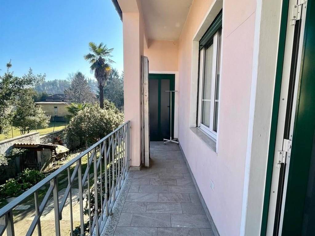 Appartamento a Azzate in Via Roma, 3 - Foto 4