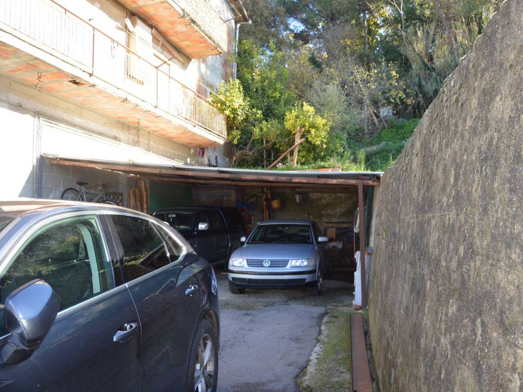 Casa indipendente a Salerno in Via Casa Manzo, 17 - Foto 3