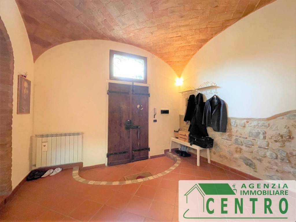 Casa indipendente a Poggibonsi in Via Camaldo - Foto 3