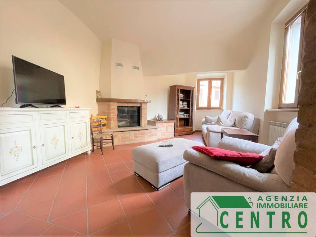 Casa indipendente a Poggibonsi in Via Camaldo - Foto 5