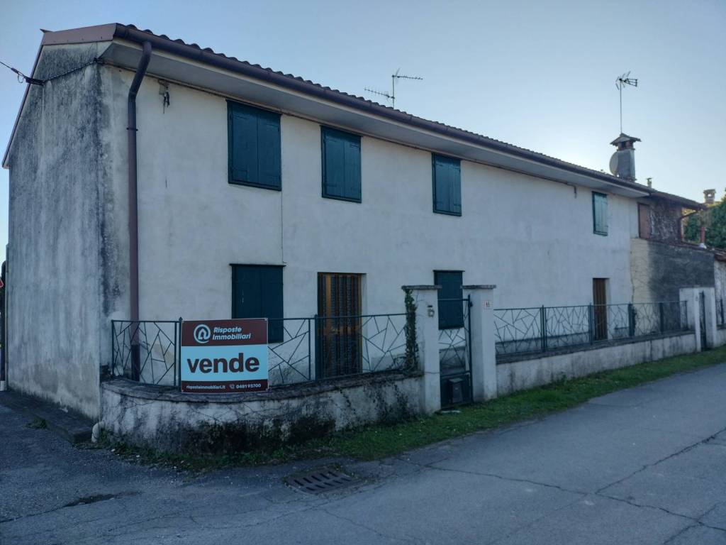 Villa a Gradisca d'isonzo in Via degli Orti, 17 - Foto 5
