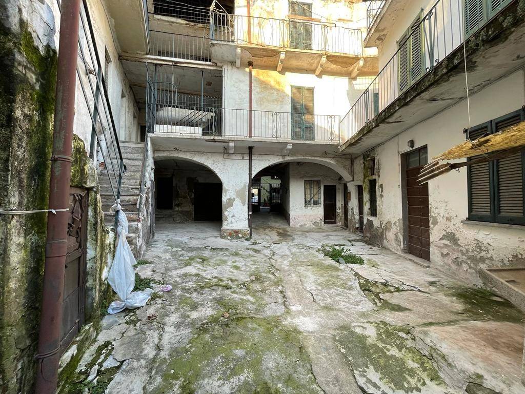 Palazzo / stabile a Valmadrera in Via Giuseppe Parini, 5 - Foto 4