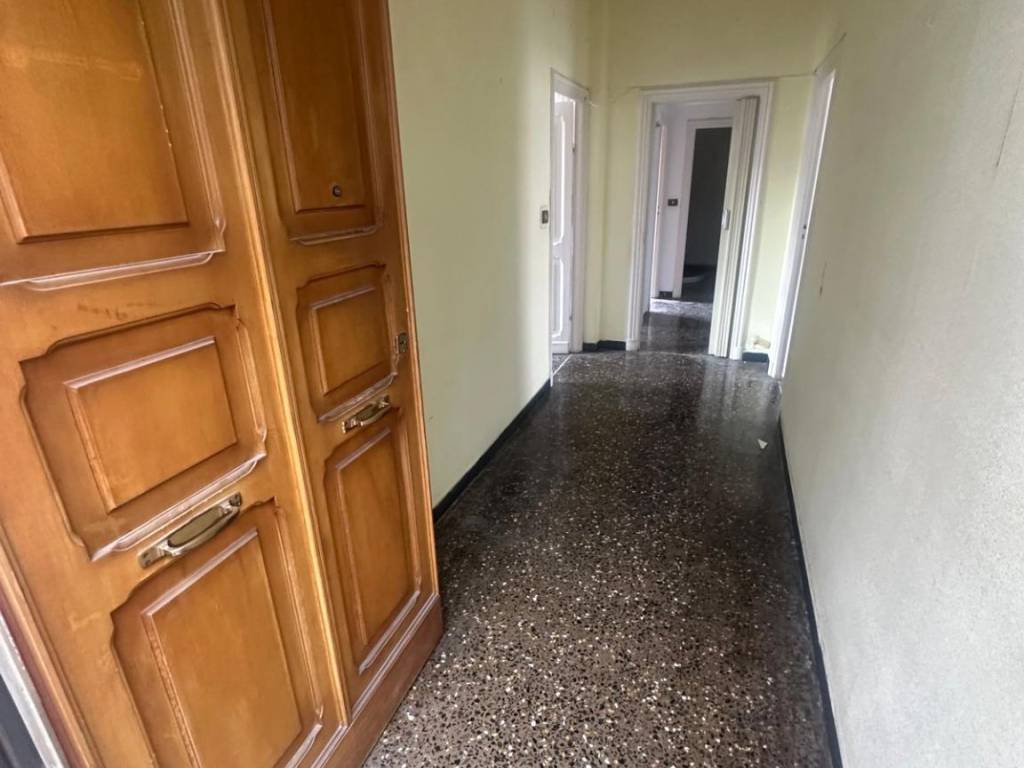 Appartamento a Genova in Via Bonifacio - Foto 2