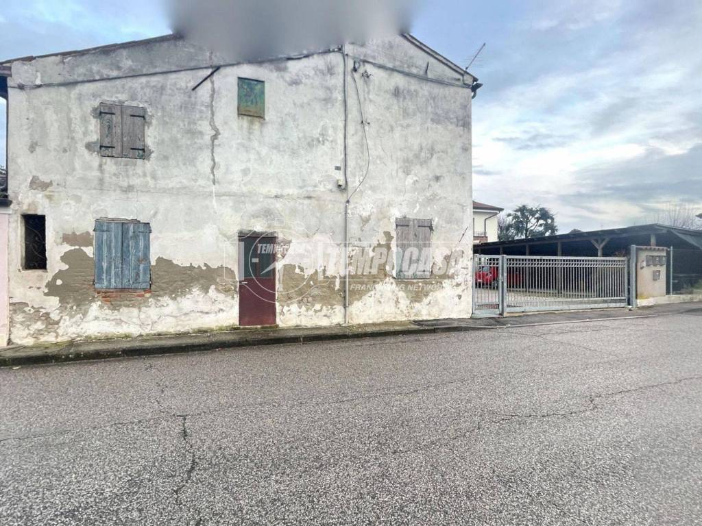 Casa indipendente a Pernumia in Via Cornoledo - Foto 4