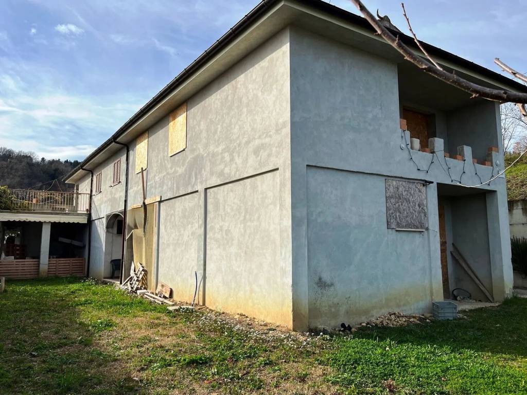 Villa a Teramo in Sciusciano S.N.C. - Foto 5