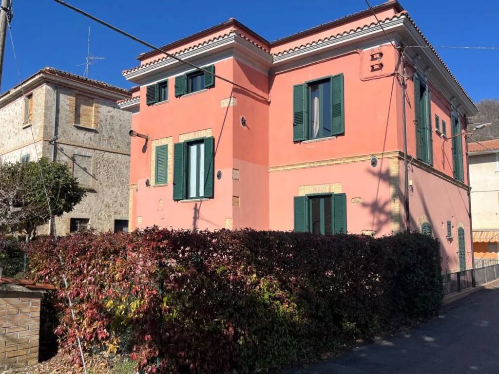 Villa a Civitella del tronto in Via Principale, 175 - Foto 2
