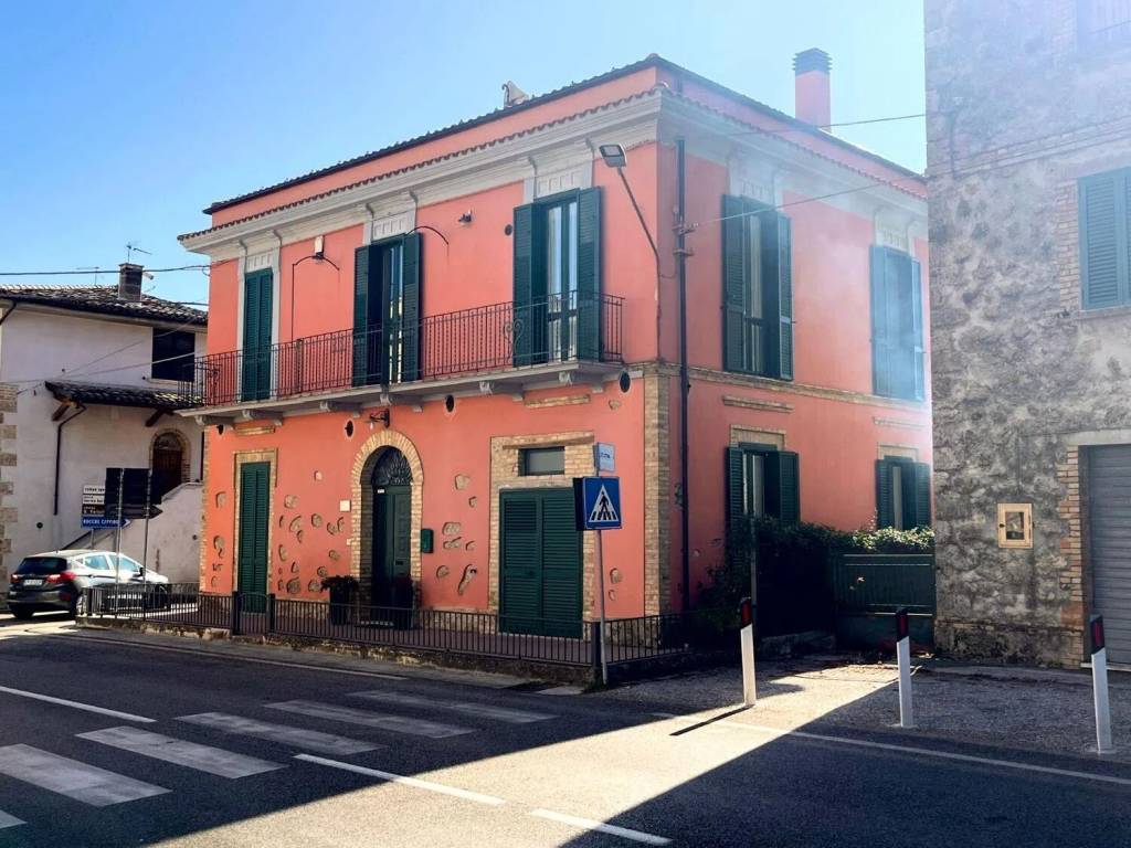 Villa a Civitella del tronto in Via Principale, 175 - Foto 5