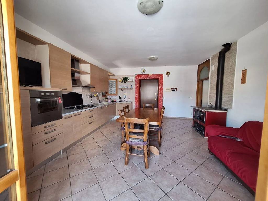 Appartamento a Penna sant'andrea in Via Melchiorre Delfico, 2 - Foto 5