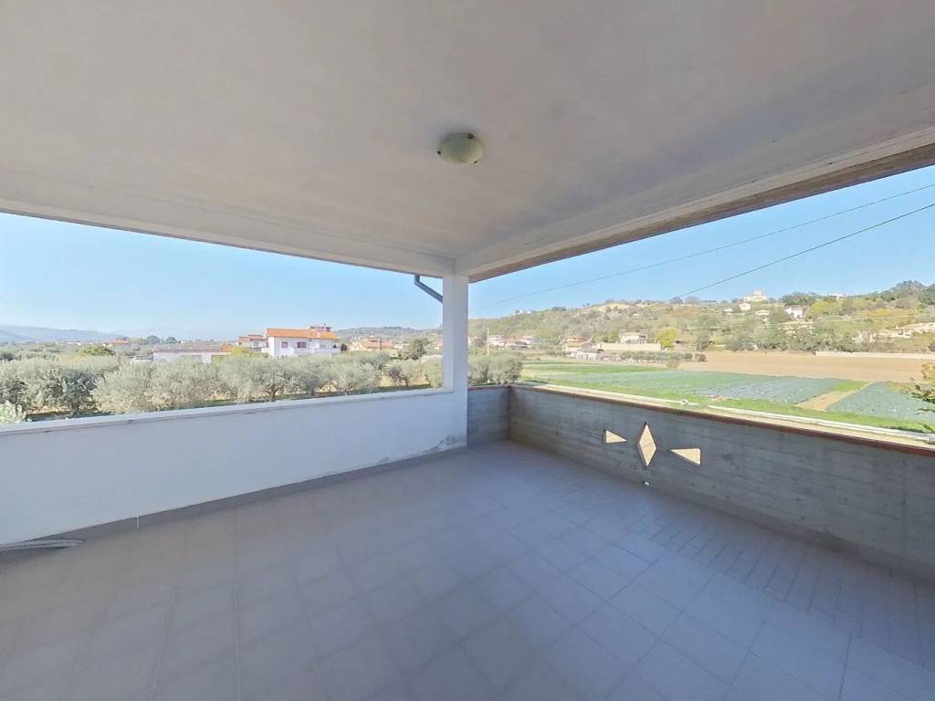 Villa a Notaresco in Via Silvetta - Foto 5