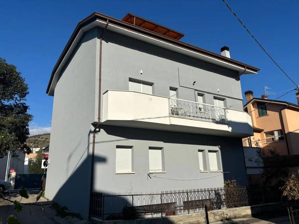 Villa a Teramo in Via Cona, 195 - Foto 3