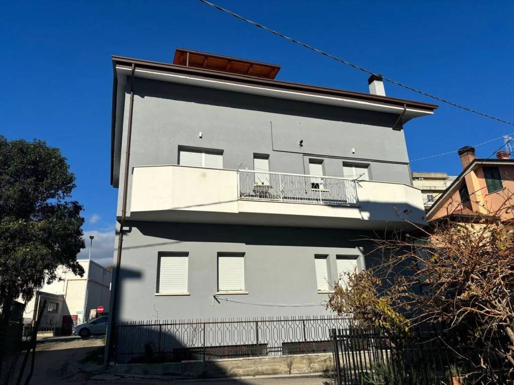 Villa a Teramo in Via Cona, 195 - Foto 4