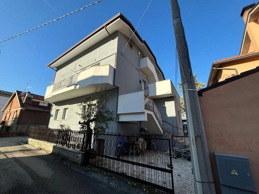 Villa a Teramo in Via Cona, 195 - Foto 5