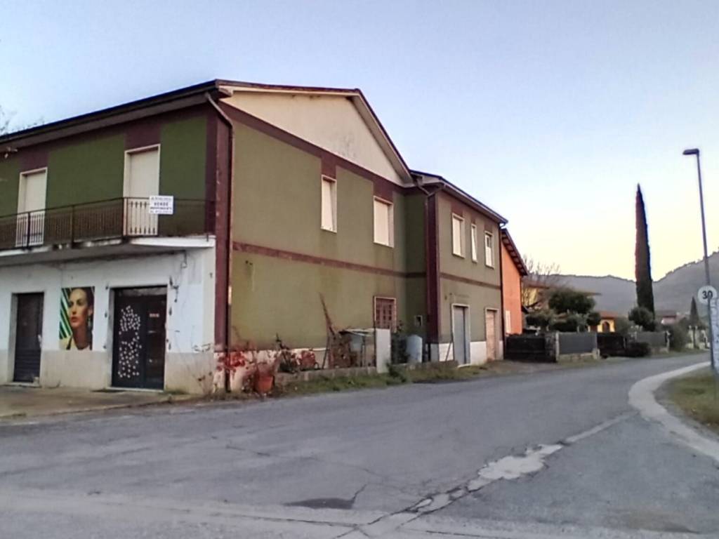 Casa indipendente a Ceprano in Via Campo di Cristo - Foto 5