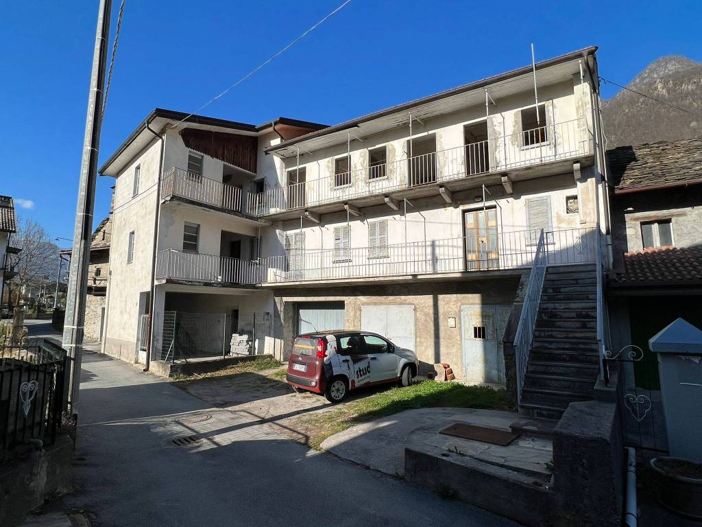 Casa indipendente a Vogogna in Via Case ai Santi - Foto 2