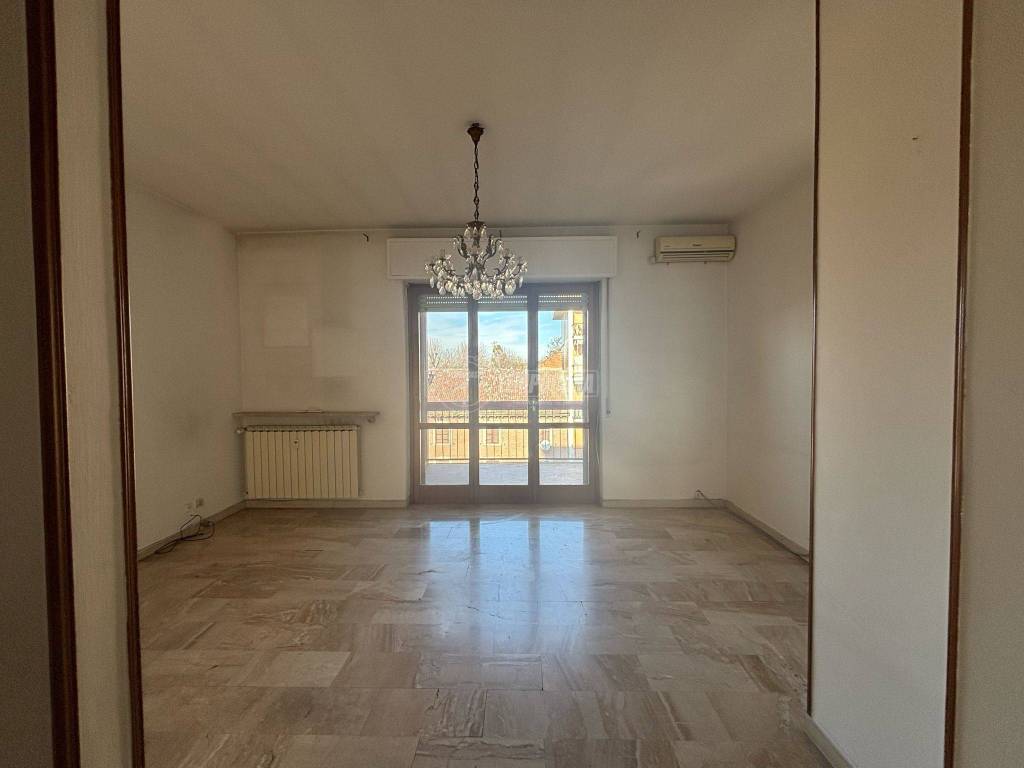 Appartamento a Casale monferrato in Strada Cavalcavia - Foto 3