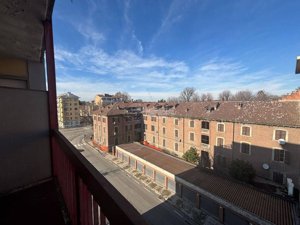 Appartamento a Casale monferrato in Strada Cavalcavia - Foto 4