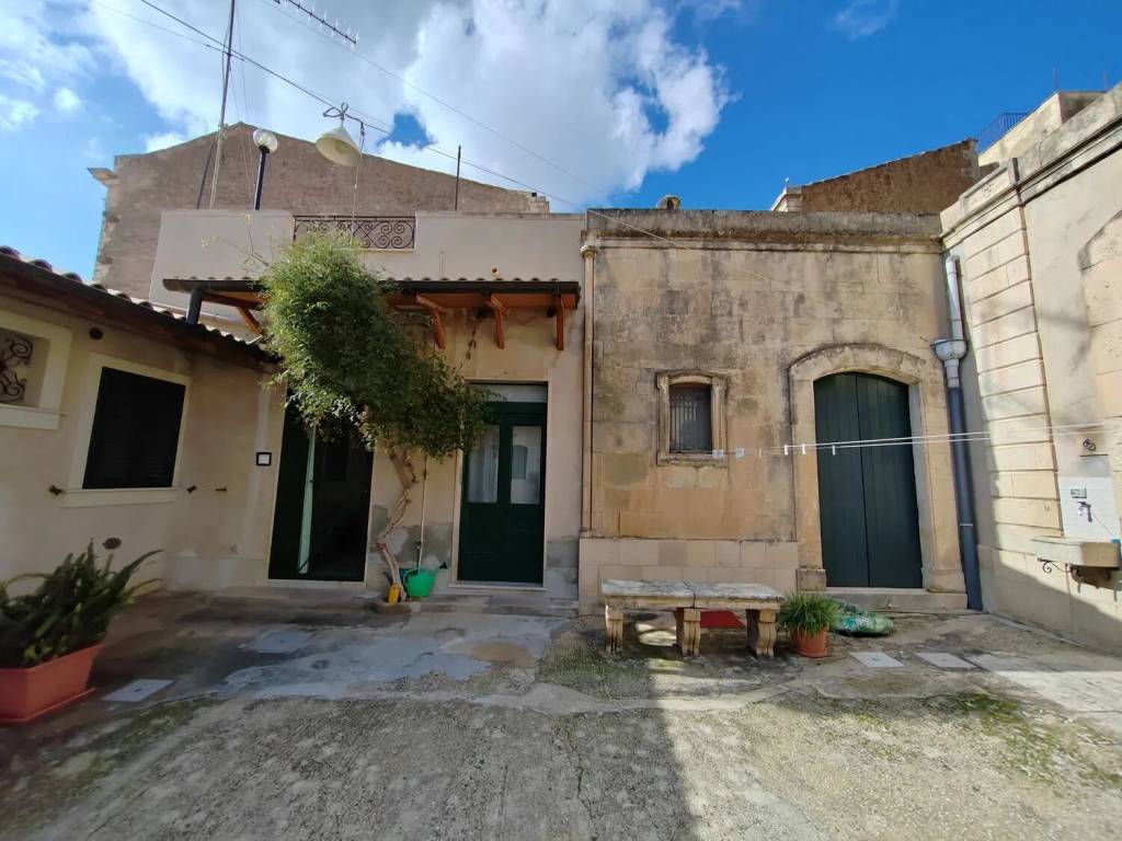 Villa a Avola in Piazza Teatro, 24 - Foto 5