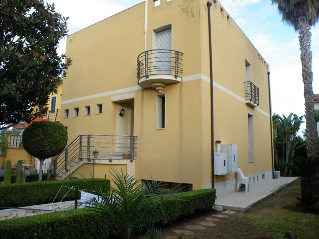 Villa a Avola in Via Principe De Curtis Antonio, 54 - Foto 4