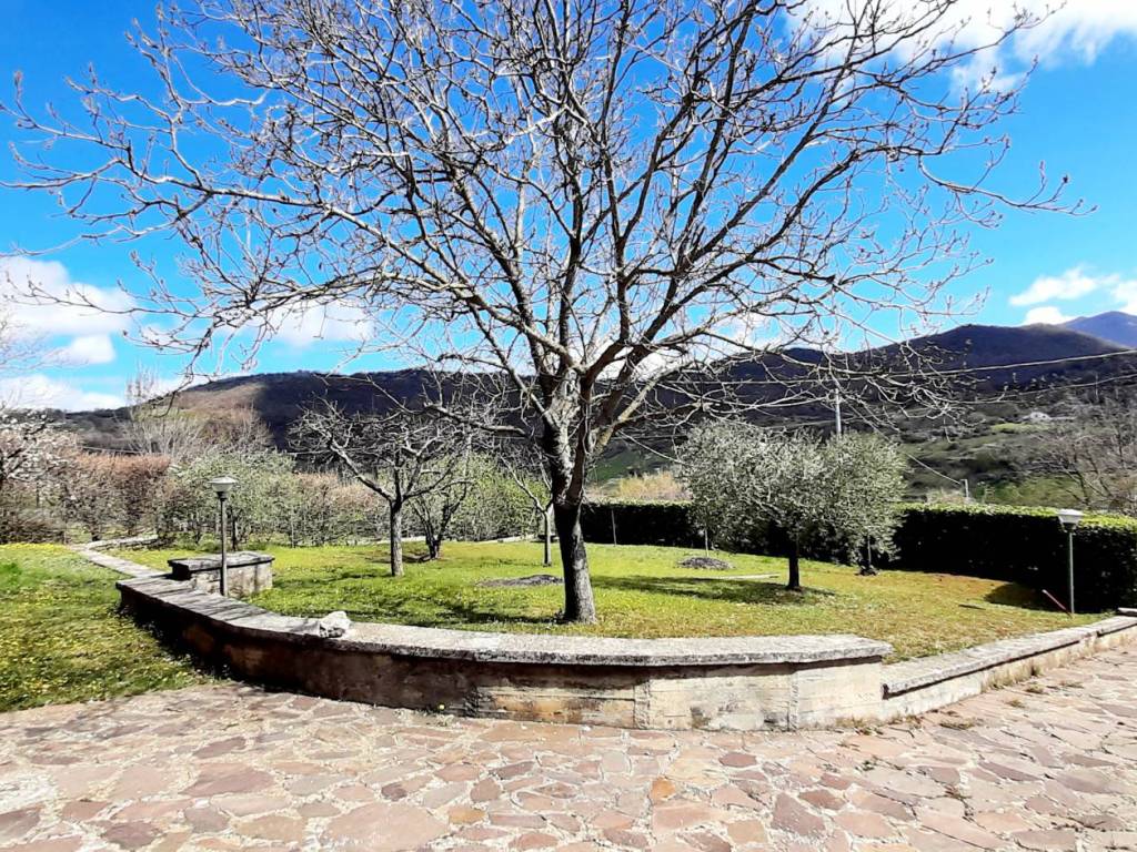 Villa a Torre cajetani in Via Circonvallazione Cerano, 15 - Foto 4