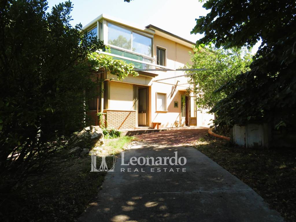 Casa indipendente a Massarosa in Via di Casesi - Foto 2