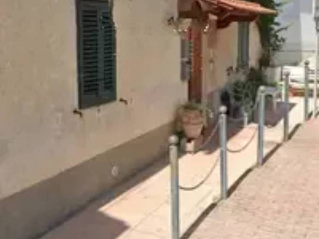 Appartamento a Piombino in Via Edmondo De Amicis - Foto 3