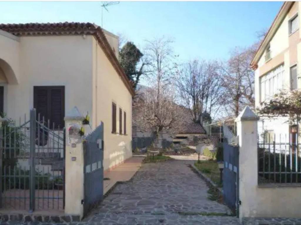 Villa a Trecchina in Via Leonardo Sinisgalli - Foto 2