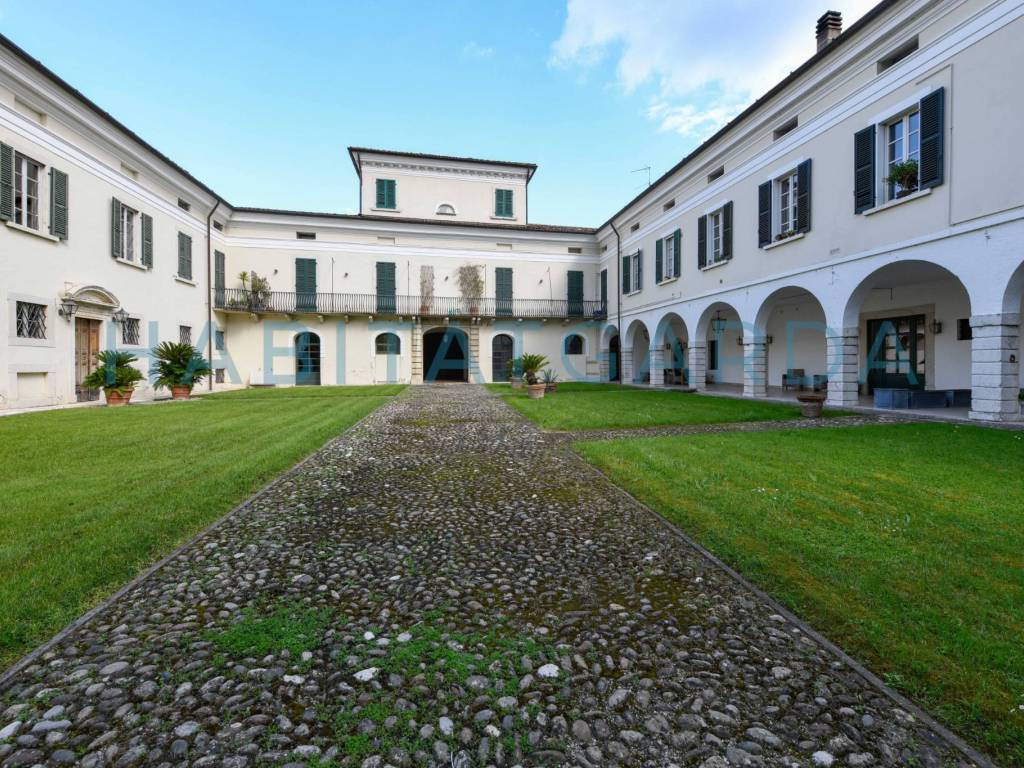Attico / mansarda a San felice del benaco in Via padre Francesco Santabona, 3 - Foto 3