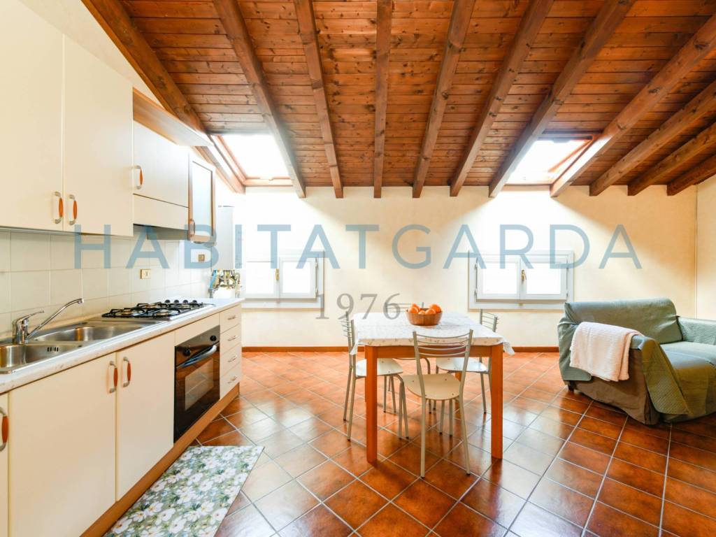 Attico / mansarda a San felice del benaco in Via padre Francesco Santabona, 3 - Foto 4