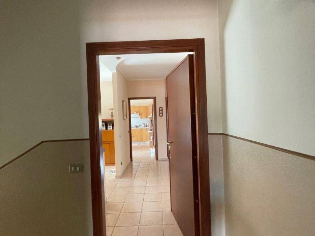 Appartamento a Samarate in Via 22 Marzo - Foto 3