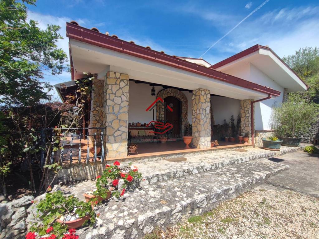 Villa a Anagni in Via Belvedere Castellone - Foto 2