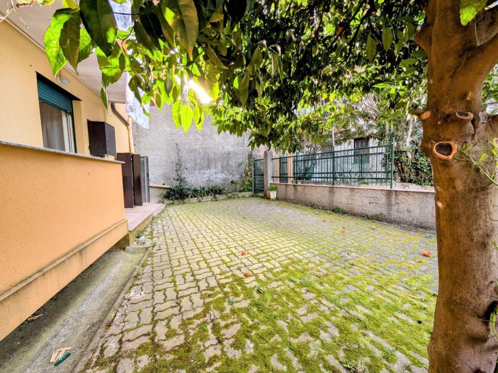 Appartamento a Spotorno in Via Imperia, 5 - Foto 4