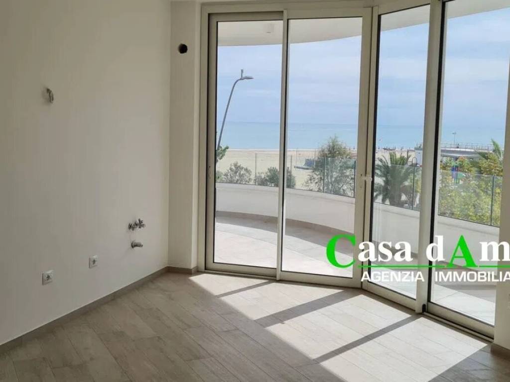Appartamento a Alba adriatica in Viale Guglielmo Marconi, 376 - Foto 4