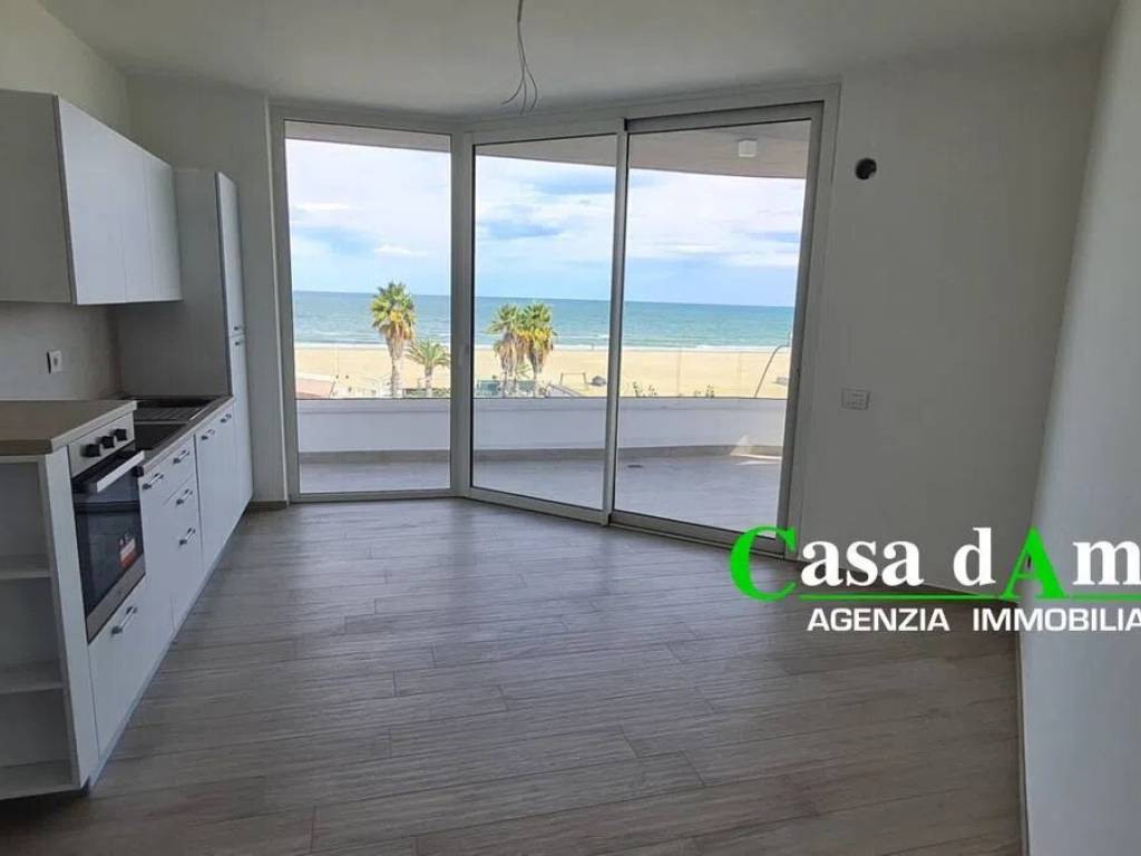 Appartamento a Alba adriatica in Viale Guglielmo Marconi, 376 - Foto 5