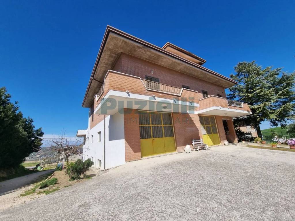 Villa a Fermo in Contrada San Girolamo, 5 B - Foto 2