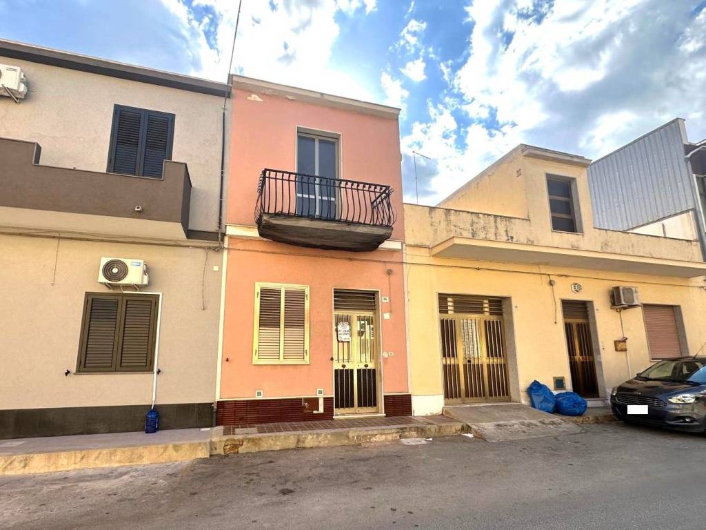 Casa indipendente a Avola in via maestro falbo, 86 - Foto 2