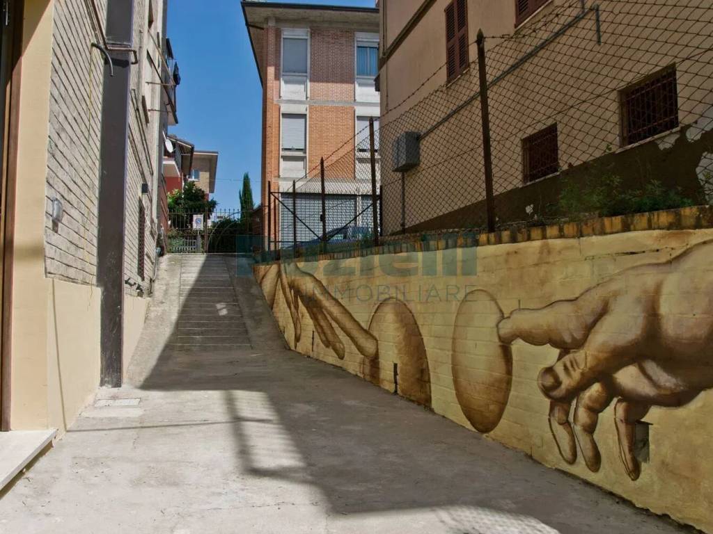 Appartamento a Fermo in Via Augusto Murri - Foto 4
