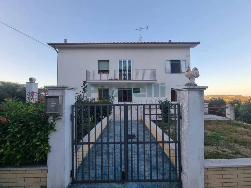 Appartamento a Fermo in Via Virgilio - Foto 2