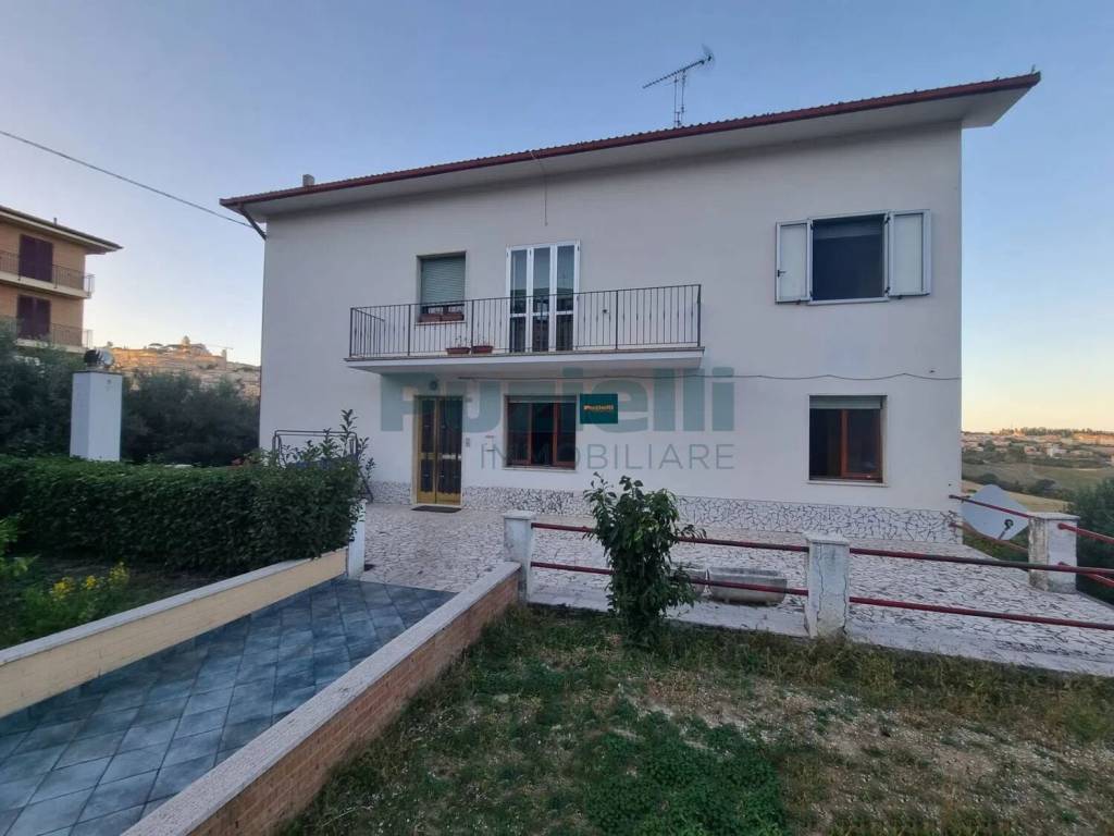 Appartamento a Fermo in Via Virgilio - Foto 4